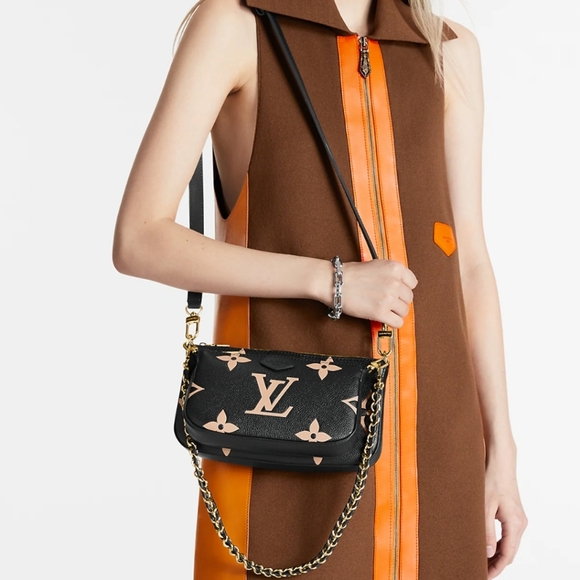 ✨️( Beautiful Condition) Authentic Louis Vuitton Multi pochette (Full Set) - Picture 2 of 16